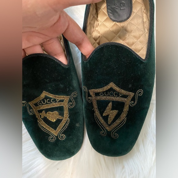 Gucci Velvet Crest Embroidered Mens Loafers size 10.5 - Picture 4 of 11